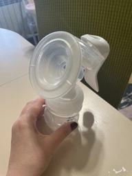 Ручной молокоотсос Philips Avent с бутылочкой 115мл SCF430/10 (SCF430/10) фото від покупців 5