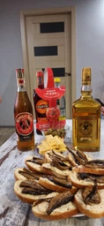 Текила Rooster Rojo Anejo 0.7 л 38% (7503023613224)