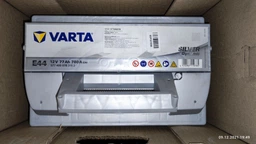 Автомобильный аккумулятор Varta Silver Dynamic 77А Ев (-/+) E44 (780EN) (577400078) фото от покупателей 1