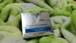 Разглаживающий крем Vichy Liftactiv Hyaluronic Specialist H. A. для коррекции морщин сухой кожи лица 50 мл (3337871328801) фото от покупателей 7
