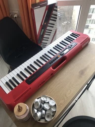 Синтезатор Casio CT-S200 Red (CT-S200RDC7)