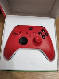 Беспроводной геймпад Microsoft Xbox Wireless Controller + USB-C Cable (1V8-00002) фото от покупателей 1