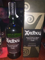 Віскі Ardbeg 10 років витримки 0.7 л 46% (5010494195286) фото від покупців 4