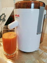 Соковыжималка центробежная TEFAL FRUTELIA+ ZE370138 фото от покупателей 3