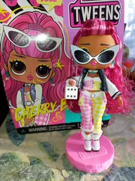 Игровой набор с куклой L.O.L. Surprise! серии "Tweens" – Черри-леди (576709) фото от покупателей 7