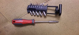 Викрутка магнітна 1/4" 100 мм з насадками 15 од INTERTOOL VT-3343 фото от покупателей 1