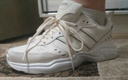 Жіночі кросівки Adidas Strutter GX0671 40.5 (7UK) 25.5 см Ftwwht/Sabemt/Halsil (4065418991520) фото від покупців 13