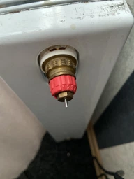 Термостатическая головка DANFOSS Aero RA Click со встроенным датчиком белая (015G4594) фото от покупателей 11