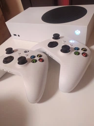 Консоль Microsoft Xbox Series S 512GB (889842651386) White фото від покупців 2