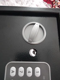 Сейф мебельный FEROCON БС-17Е.9005 фото от покупателей 4