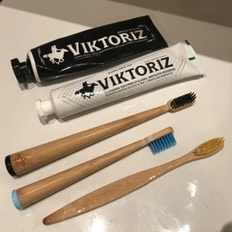 Viktoriz Boys. Дитяча бамбукова зубна щітка. М'яка жорсткість