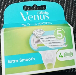 Сменные картриджи для бритья (Лезвия) женские Venus Extra Smooth Embrace 4 шт (7702018955527)