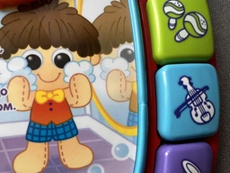Развивающая игрушка VTech Музыкальная книга со звуковыми эффектами (80-166726) (3417761667262) фото от покупателей 1