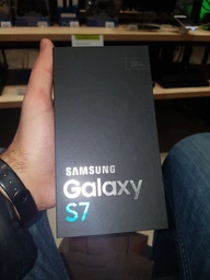 Мобильный телефон Samsung Galaxy S7 32GB Black фото от покупателей 1