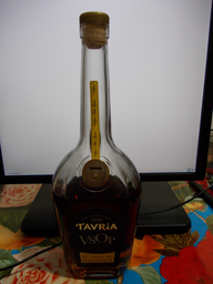 Коньяк Tavria VSOP 5 лет выдержки 0.5 л 40% (4820000620574_4823093700390) фото от покупателей 4