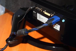 Кабель PowerPlant HDMI - HDMI 10 м, позолочені конектори, v1.4, Nylon Double ferrites (KD00AS1205) фото від покупців 12