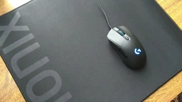 Миша Logitech G403 Prodigy USB Black (910-004824) фото від покупців 8