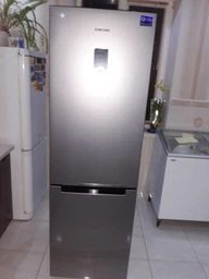 Холодильник SAMSUNG RB33J3201SA/UA фото от покупателей 7