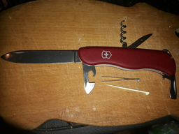 Швейцарский нож Victorinox Picknicker (0.8853)