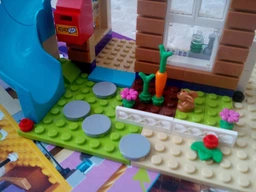 Конструктор LEGO Friends Будинок дружби 722 деталі (41340) фото від покупців 11