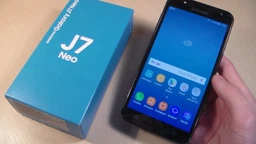 Мобильный телефон Samsung Galaxy J7 Neo J701F/DS Black фото от покупателей 13