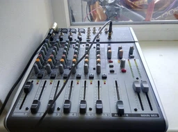 Behringer Xenyx 1204USB фото от покупателей 1