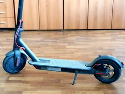 Електросамокат Xiaomi Mi Electric Scooter M365 Black (Європейська версія)