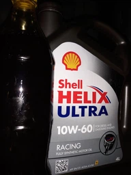 Моторна олива синтетична Shell Helix Ultra Racing 10W-60, 4 л фото від покупців 1