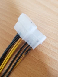 Кабель питания для видеокарт Value ATX 8pin - 2 х Molex 20 см (S0107) фото от покупателей 6