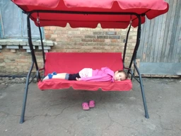 Садовая качеля Ranger Relax Red. 2-х местная. Качеля скамейка Ренжер RA 7714. фото от покупателей 18