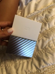 Накопитель внешний HDD 2.5" USB 1.0TB WD My Passport Ultra White/Gold (WDBTLG0010BGD-WESN)