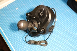 Коробка передач Logitech Driving Force Shifter PC/Xbox One/PS3/PS4/PS5 Black (941-000130) фото от покупателей 5