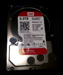 Жесткий диск Western Digital Red Plus 2TB 5400rpm 64МB WD20EFRX