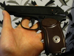 Пневматический пистолет Umarex Legends Makarov (5.8152) фото от покупателей 5