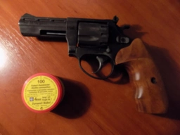 Револьвер Cuno Melcher ME 38 Magnum 4R (черный, дерево) (11950018) фото от покупателей 1