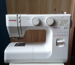 Швейна машина Janome Juno 523