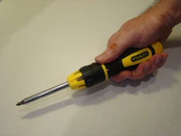 Отвертка Stanley Multibit реверсивная с 10-ю сменными битами (0-68-010) фото от покупателей 11