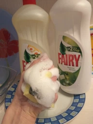 Засіб для миття посуду Fairy Sensetive ромашка 900 мл фото від покупців 5