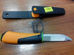 Нож для тяжелых работ Fiskars с точилом (1023619/156018) фото от покупателей 6