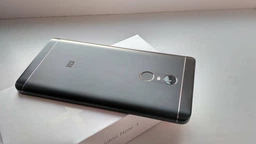 Мобильный телефон Xiaomi Redmi Note 4 3/32GB Snapdragon Black (Международная версия) фото от покупателей 1