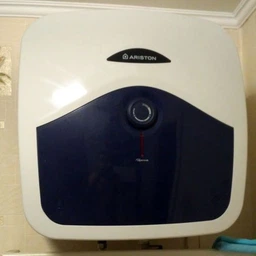 Электрический водонагреватель Ariston BLU EVO R 10/3 над мойкой (3100636) фото от покупателей 7