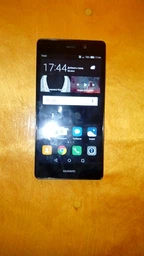 Мобильный телефон Huawei P8 Lite 2017 (PRA-LA1) Black фото от покупателей 16