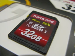 Карта памяти Transcend SDHC 16GB UHS-I (TS16GSDHC10U1) фото от покупателей 2