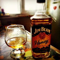 Ликер Jim Beam Honey 4 года выдержки 1 л 32.5% (5060045583048_5060045590299_080686043515) фото от покупателей 13