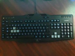 Клавиатура проводная Logitech G105 USB RUS (920-005056) фото от покупателей 3