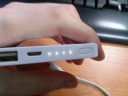 УМБ Xiaomi ZMI Power Bank 5000 mAh White (QB805) фото от покупателей 3