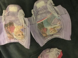 Подгузники-трусики Huggies DryNites для девочек 4-7 лет 10 шт. (5029053527581) фото от покупателей 4