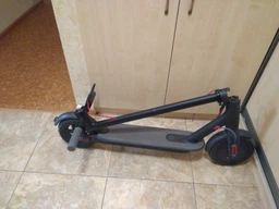 Електросамокат Xiaomi Mi Electric Scooter M365 Black (Європейська версія)
