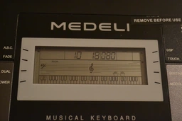 Синтезатор Medeli М-311