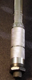Динамометрический ключ Intertool 1/2" переходник 1/2 x 3/8, удлинитель 125 мм 1/2" 28-210 NM (XT-9007) фото от покупателей 9